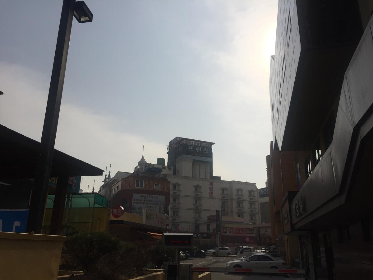 Prince Hotel Gwangju Metropolitan City Exterior foto